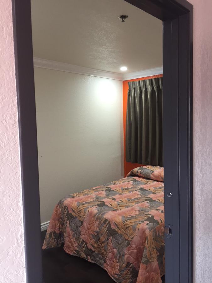 Welcome Inn & Suites Anaheim Zewnętrze zdjęcie